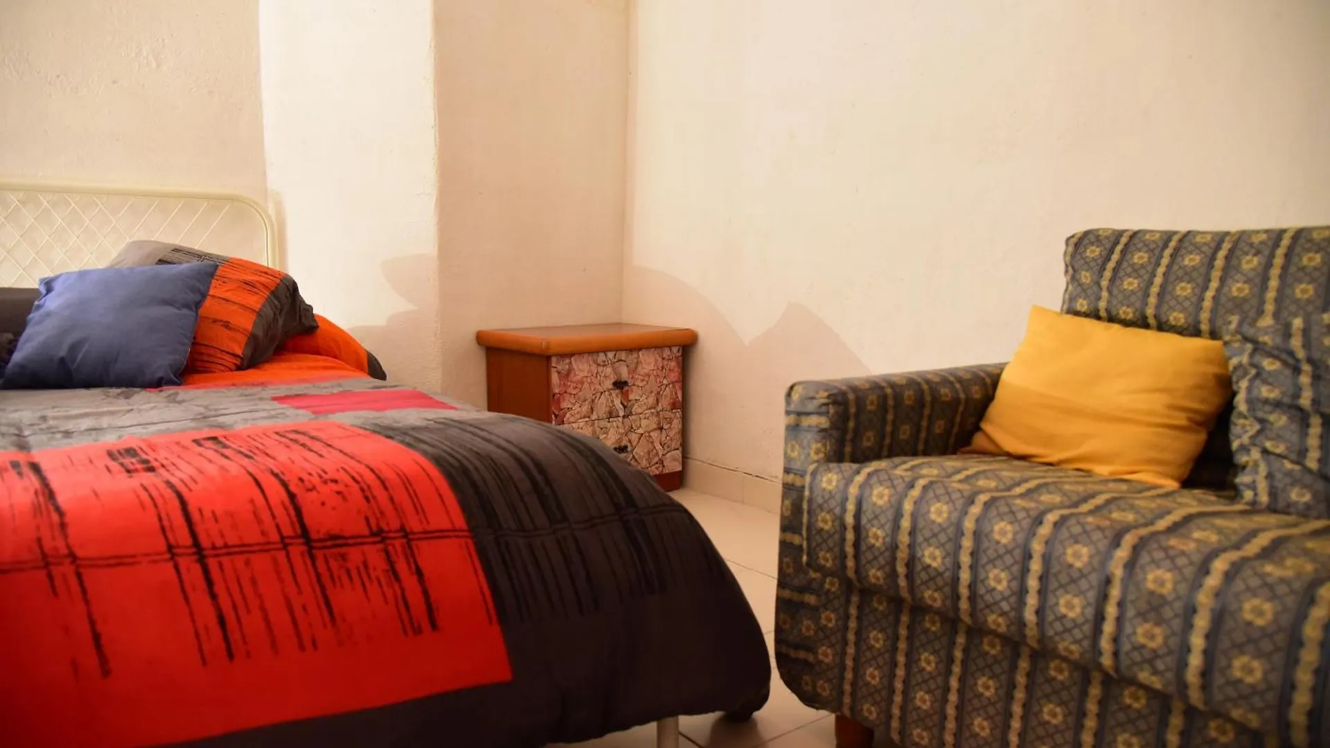 Il Segreto Di Via Laura - House In Florence Apartment