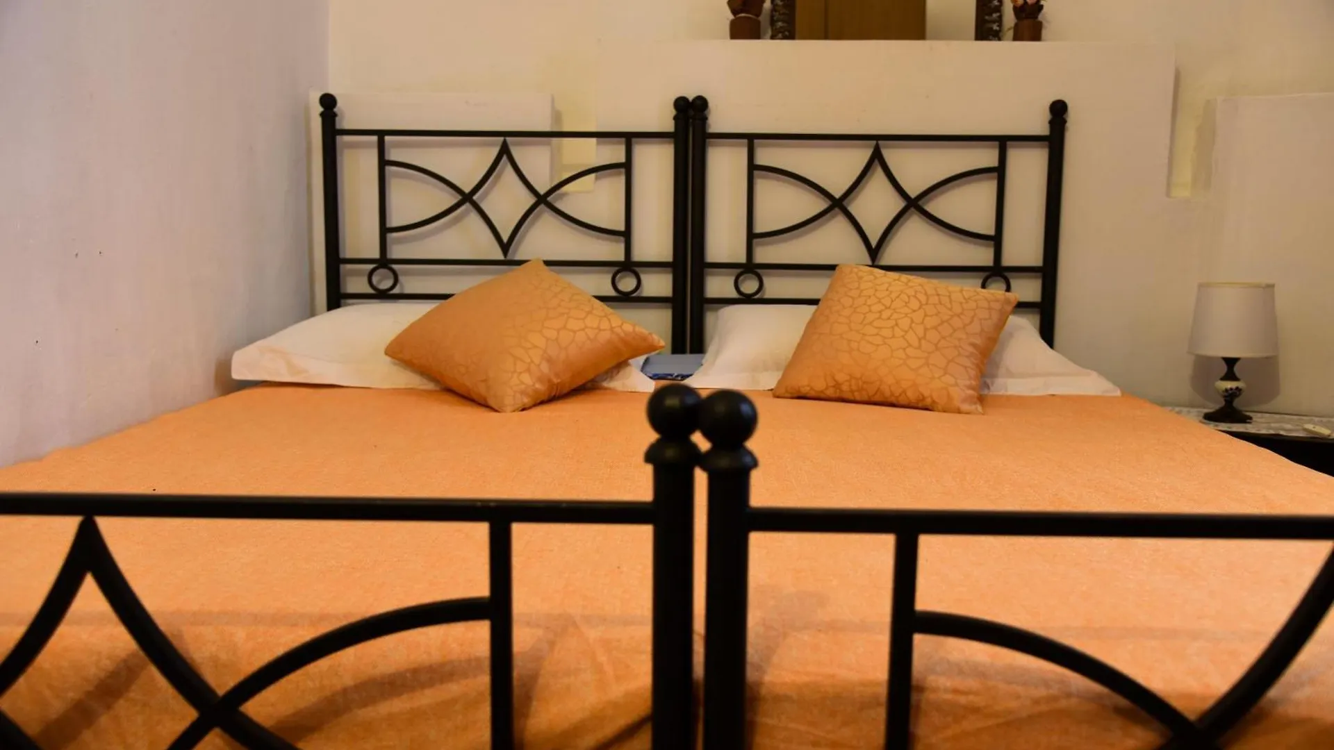 Il Segreto Di Via Laura - House In Florence Apartment